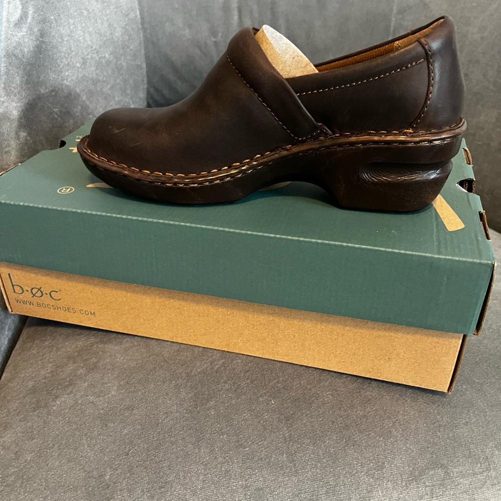 Brown Clogs - Picture 4 of 4